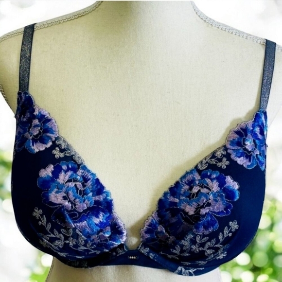 Victoria's Secret 36DD Dark Blue Flower Embroidered Embellished Plunge Bra - Picture 9 of 9